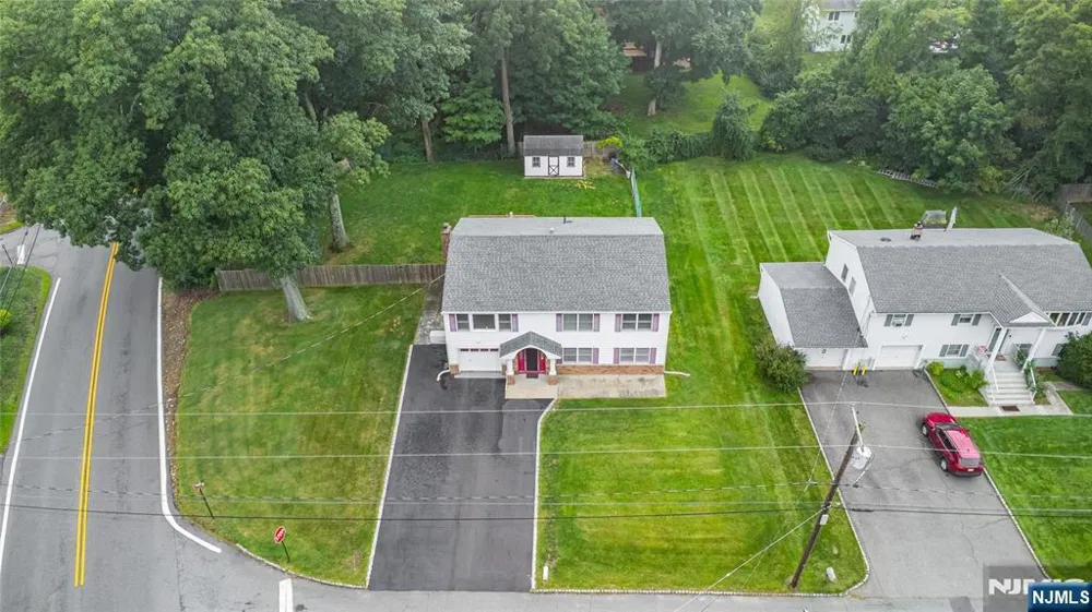1 James Drive Mount Arlington, NJ 07856
