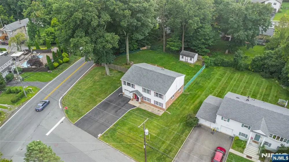 1 James Drive Mount Arlington, NJ 07856