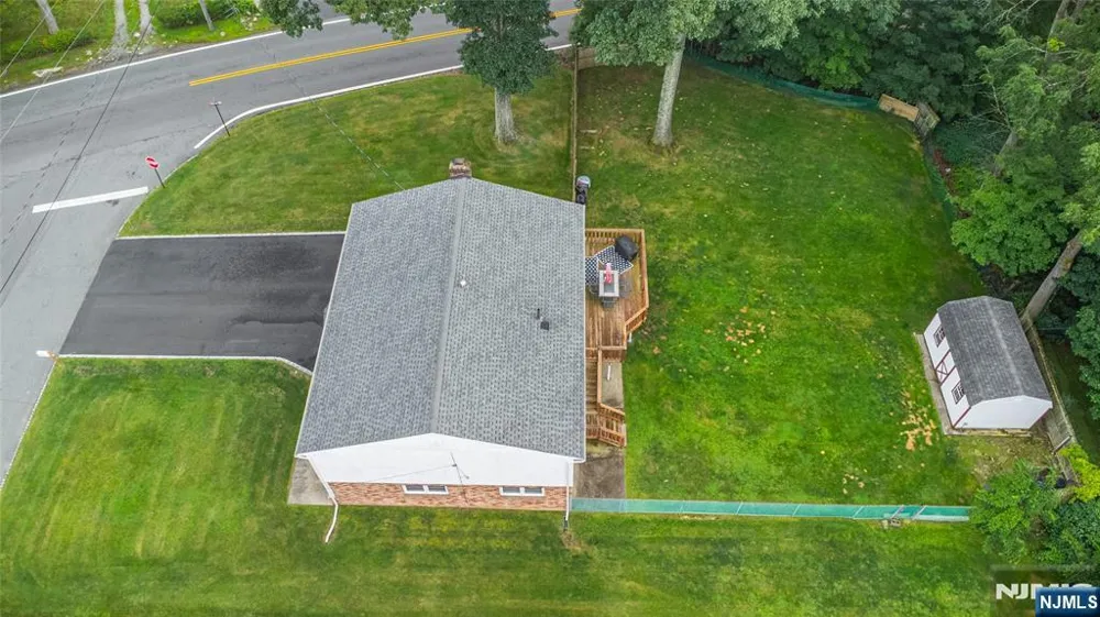 1 James Drive Mount Arlington, NJ 07856