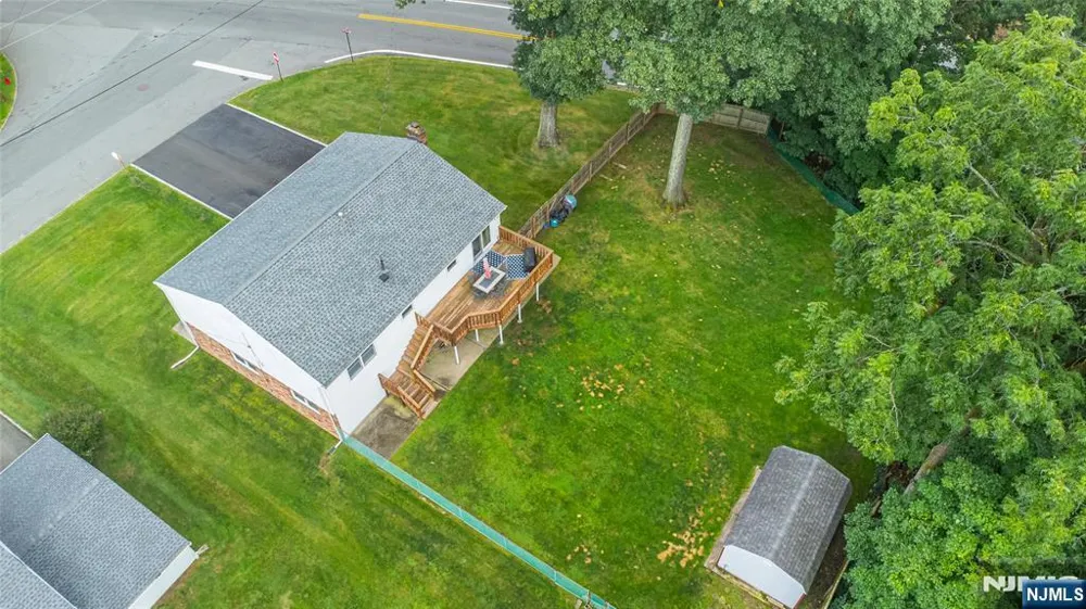 1 James Drive Mount Arlington, NJ 07856