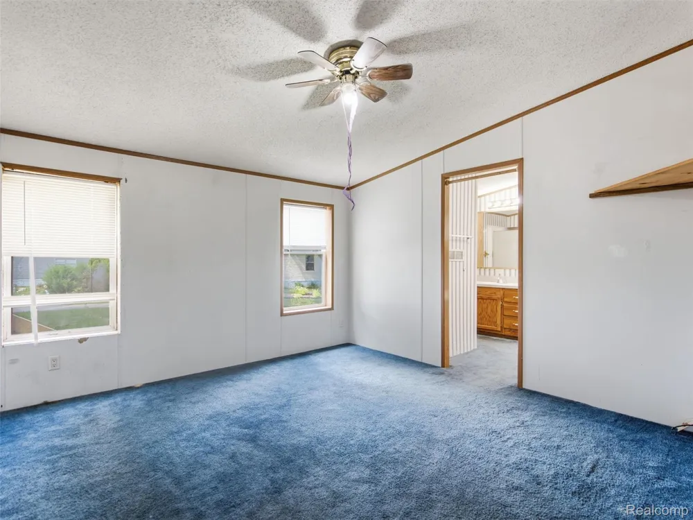 4613 Butternut Clarkston City, MI 48348