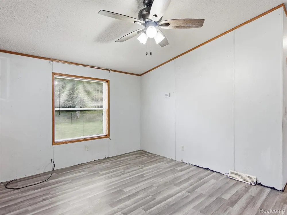 4613 Butternut Clarkston City, MI 48348