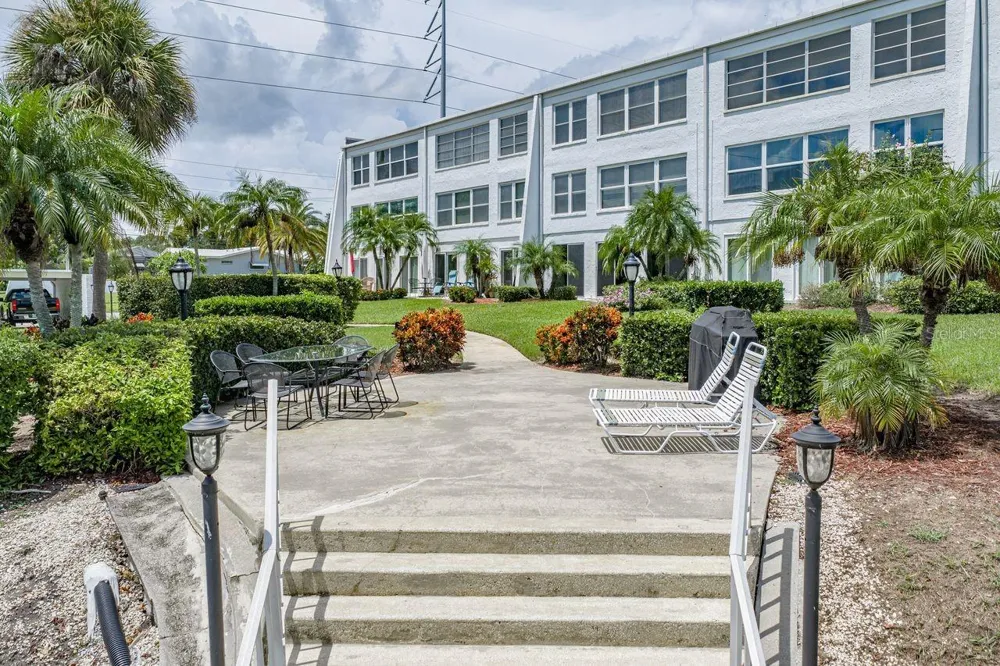 1655 S HIGHLAND AVENUE #I379 Clearwater, FL 33756
