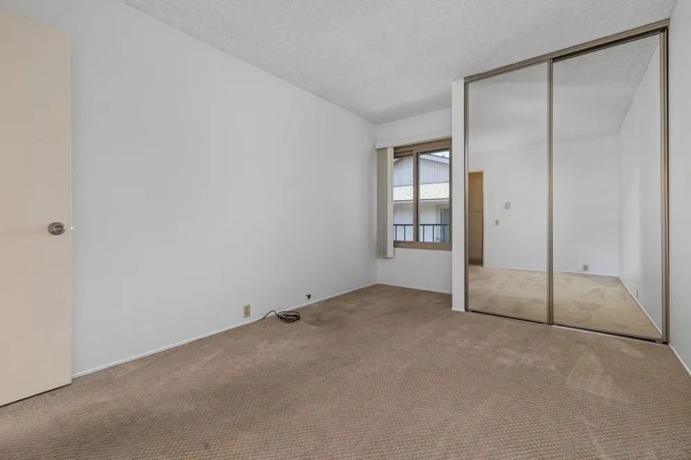 4384 Vision San Diego, CA 92121