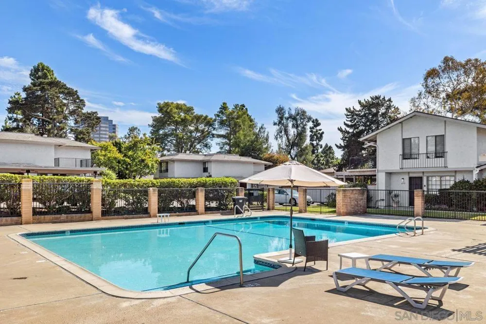4384 Vision San Diego, CA 92121