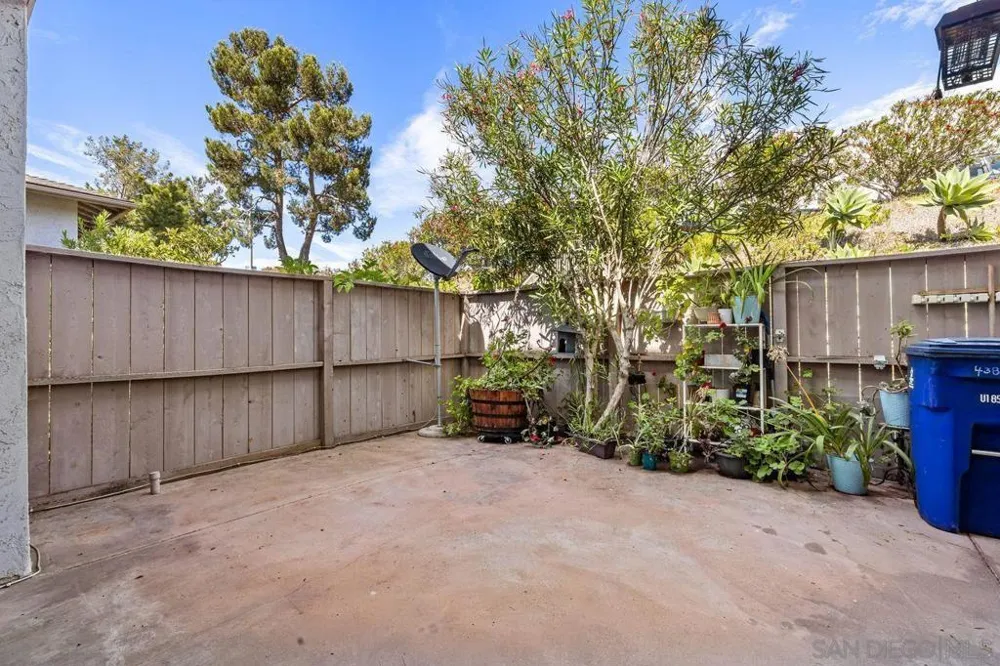 4384 Vision San Diego, CA 92121