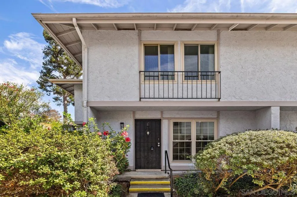 4384 Vision San Diego, CA 92121
