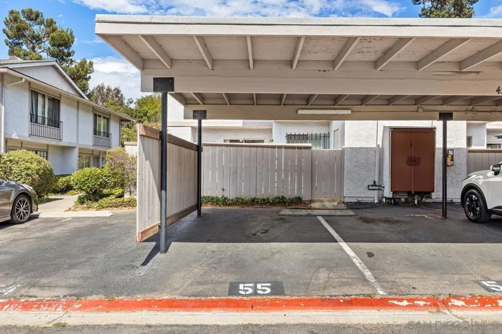 4384 Vision San Diego, CA 92121