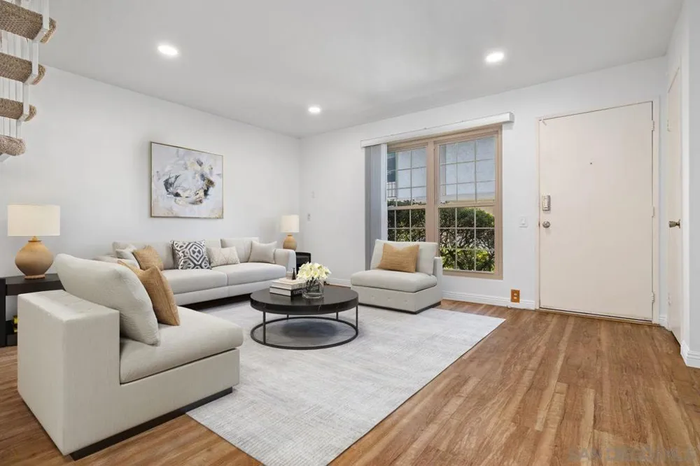 4384 Vision San Diego, CA 92121