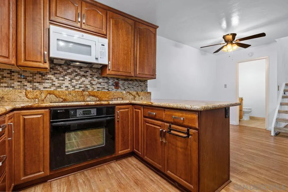 4384 Vision San Diego, CA 92121