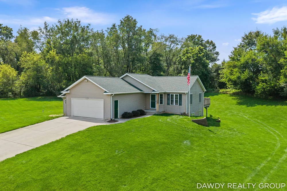 4563 Redbud Court Middleville, MI 49333