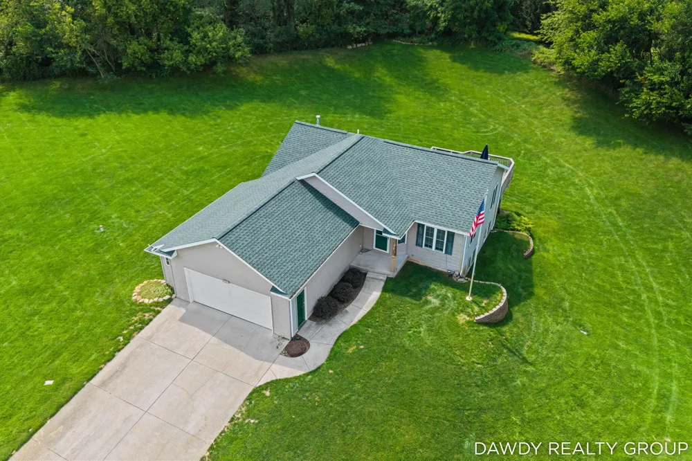 4563 Redbud Court Middleville, MI 49333