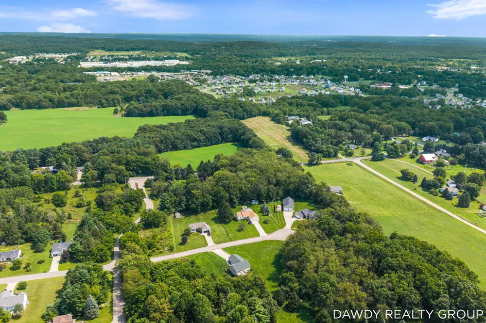 4563 Redbud Court Middleville, MI 49333