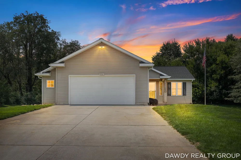 4563 Redbud Court Middleville, MI 49333