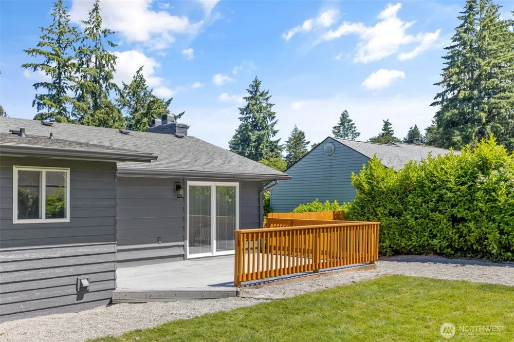 8712 Wildwood Avenue SW Lakewood, WA 98498