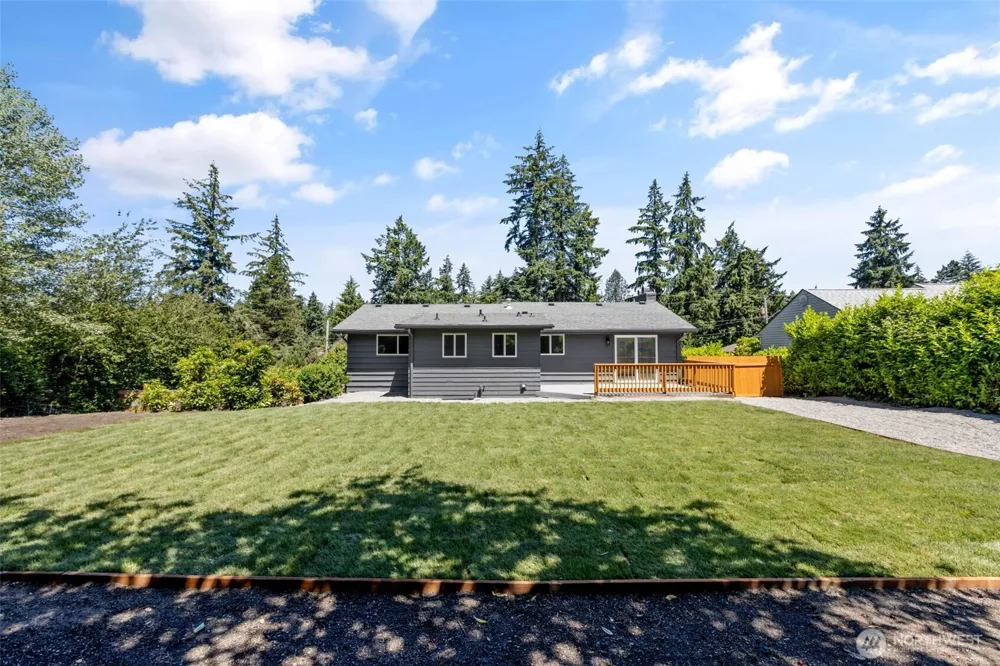 8712 Wildwood Avenue SW Lakewood, WA 98498