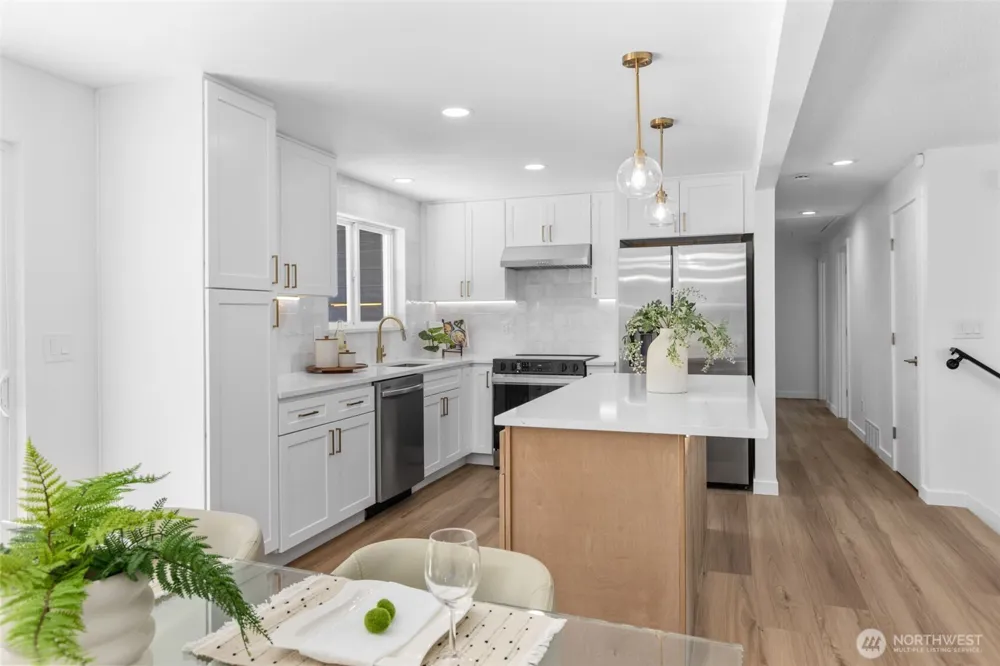 8712 Wildwood Avenue SW Lakewood, WA 98498