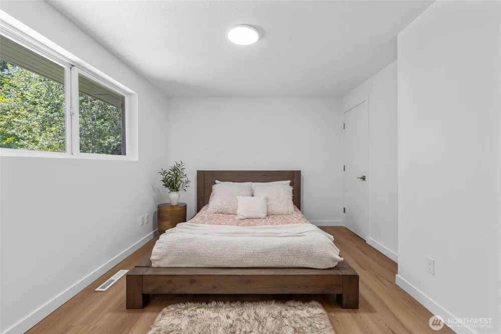 8712 Wildwood Avenue SW Lakewood, WA 98498