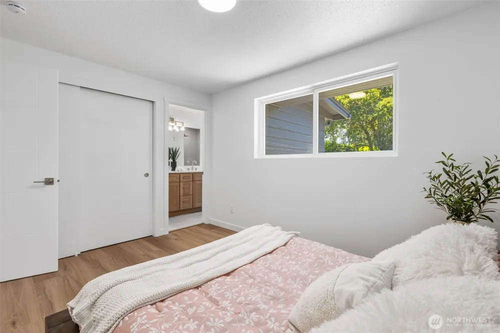 8712 Wildwood Avenue SW Lakewood, WA 98498