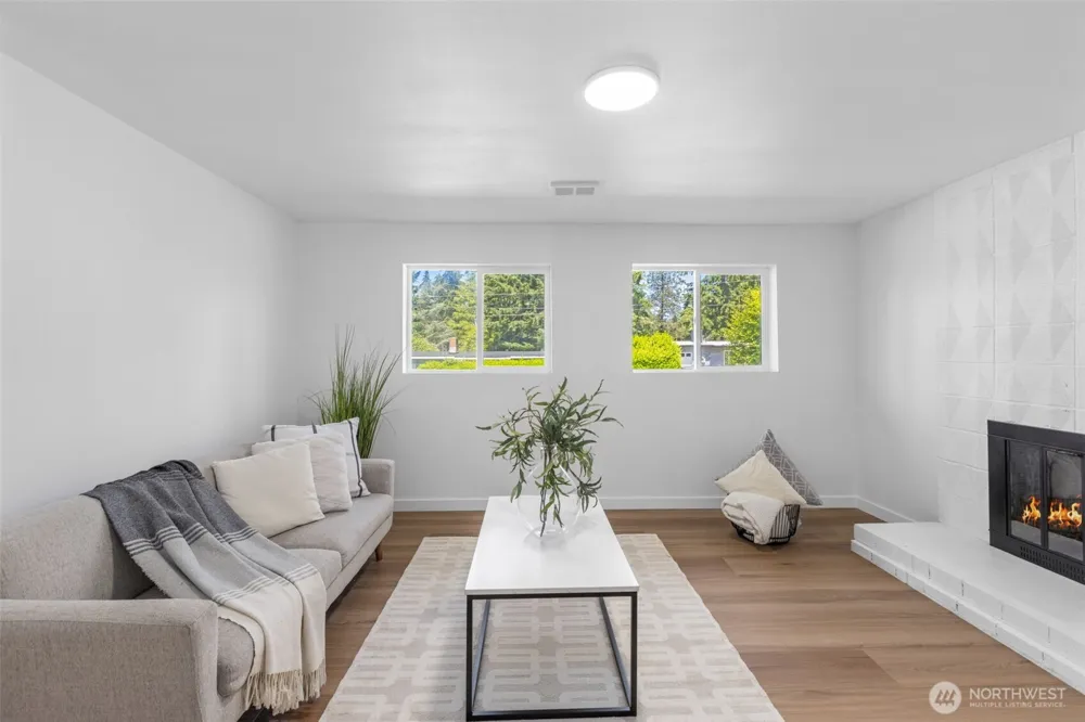 8712 Wildwood Avenue SW Lakewood, WA 98498