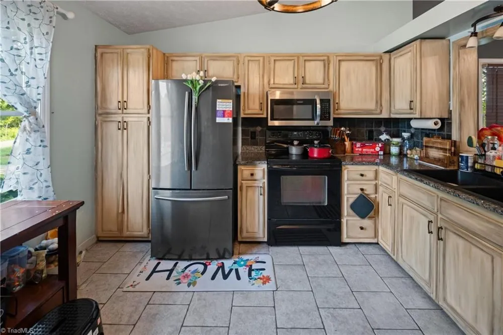 2114 Margaret Drive Mount Airy, NC 27030