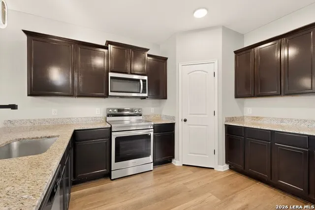 11914 LATOUR VLY San Antonio, TX 78252