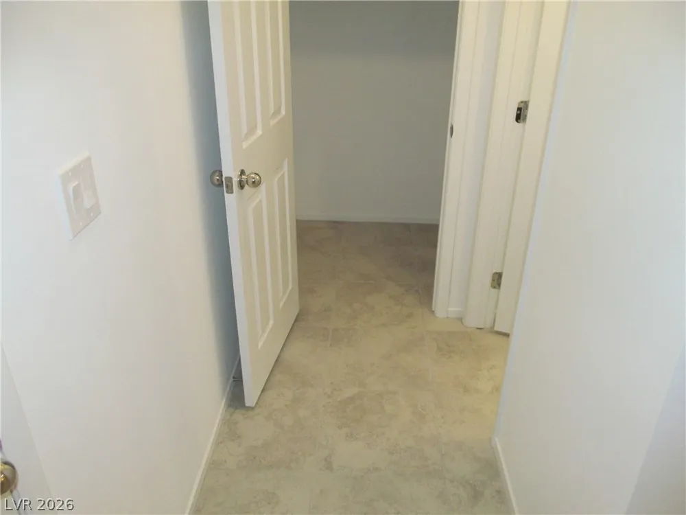 823 Grand Country Avenue North Las Vegas, NV 89086
