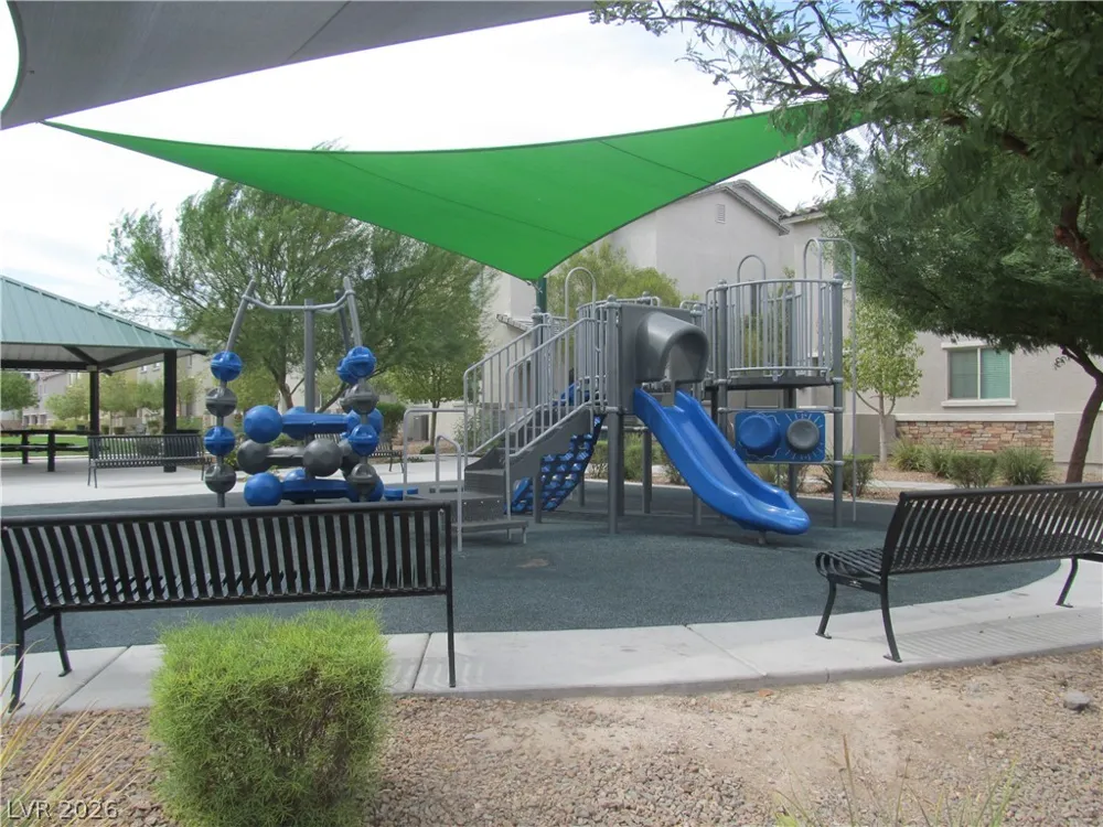 823 Grand Country Avenue North Las Vegas, NV 89086