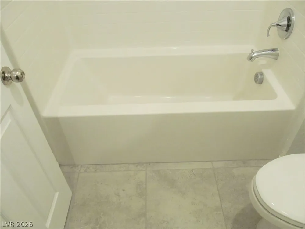 823 Grand Country Avenue North Las Vegas, NV 89086