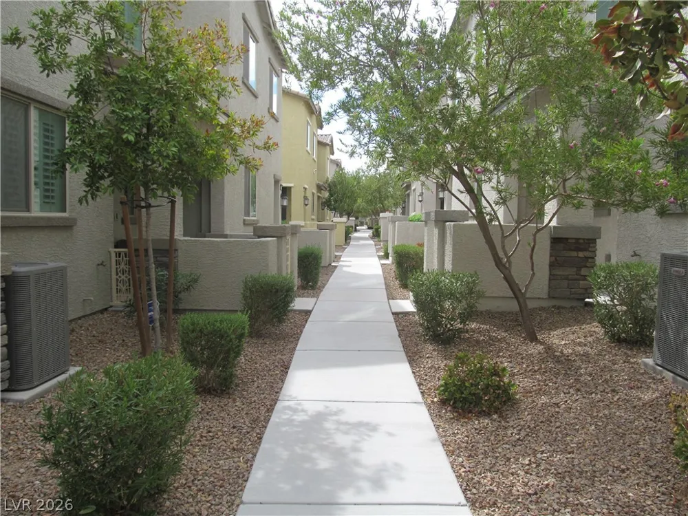 823 Grand Country Avenue North Las Vegas, NV 89086