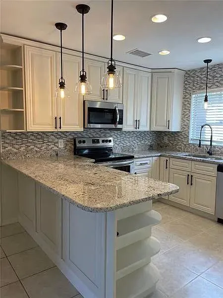 1424 CHESTERFIELD DRIVE Dunedin, FL 34698