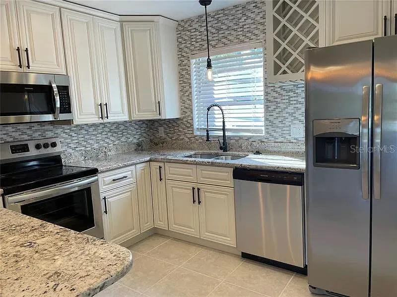 1424 CHESTERFIELD DRIVE Dunedin, FL 34698