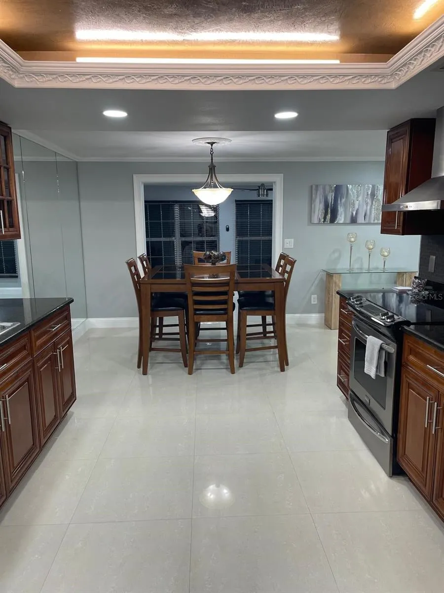 6423 MONTEREY BOULEVARD Tampa, FL 33625