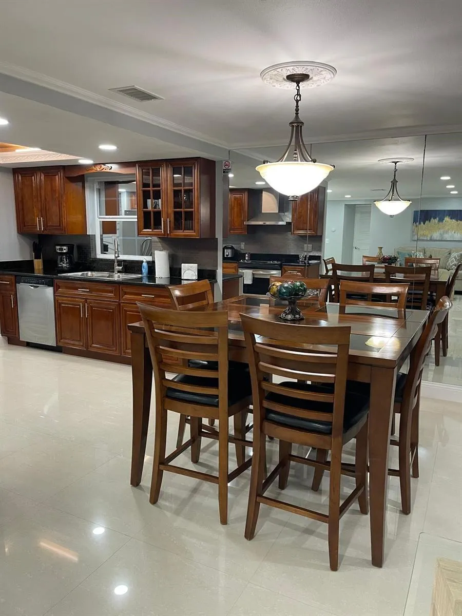 6423 MONTEREY BOULEVARD Tampa, FL 33625