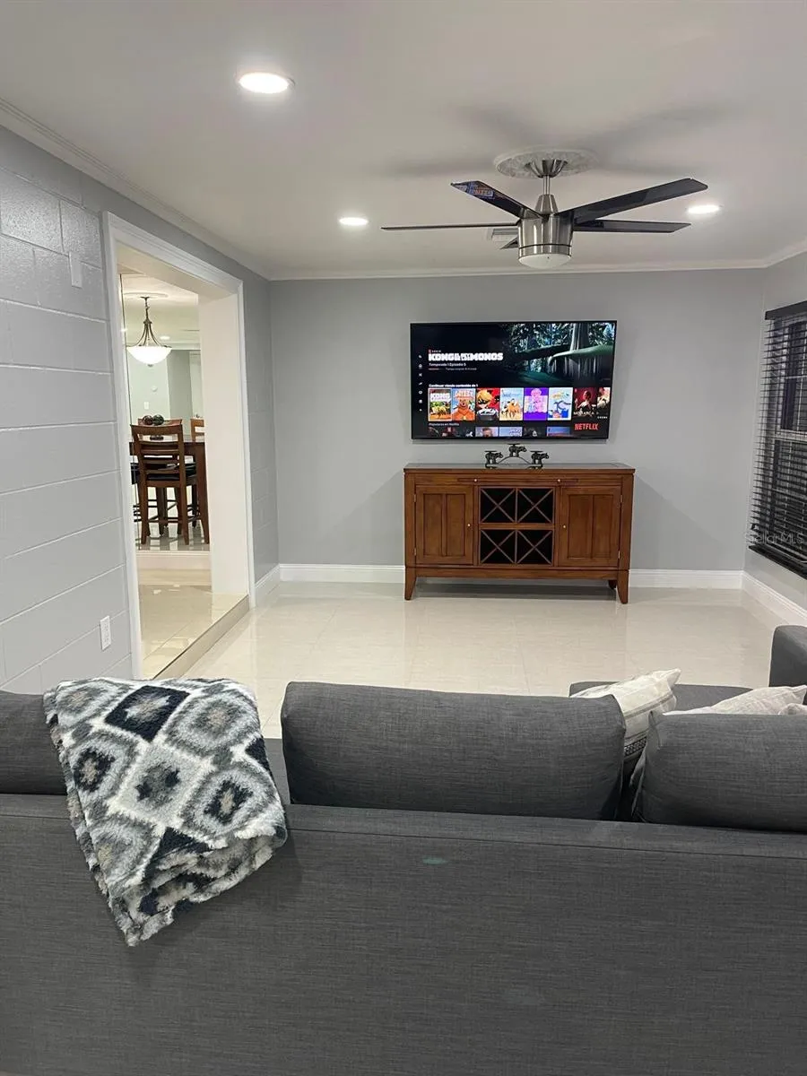 6423 MONTEREY BOULEVARD Tampa, FL 33625