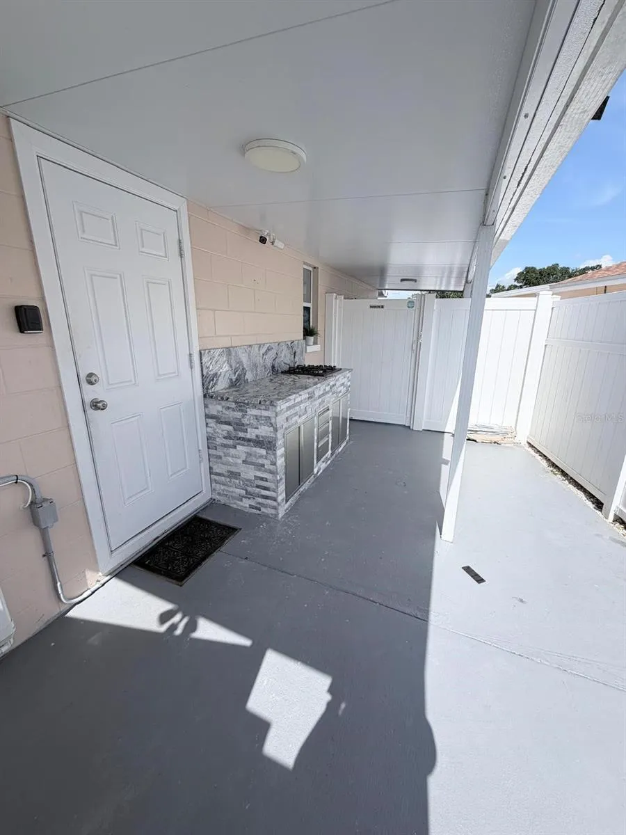 6423 MONTEREY BOULEVARD Tampa, FL 33625