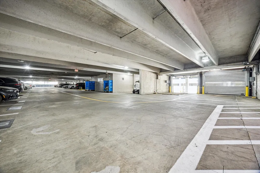1901 Post Oak Boulevard #1211 Houston, TX 77056