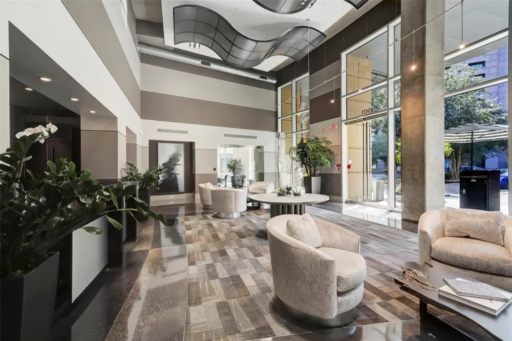 1901 Post Oak Boulevard #1211 Houston, TX 77056