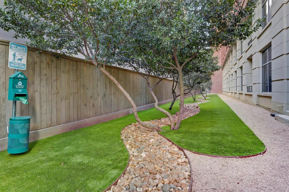 1901 Post Oak Boulevard #1211 Houston, TX 77056