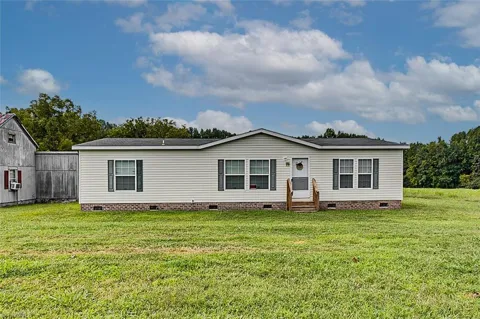 2118 and 2146 Warren Drive