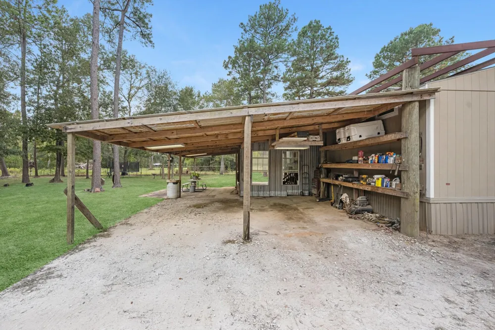 390 County Road 2230 Cleveland, TX 77327