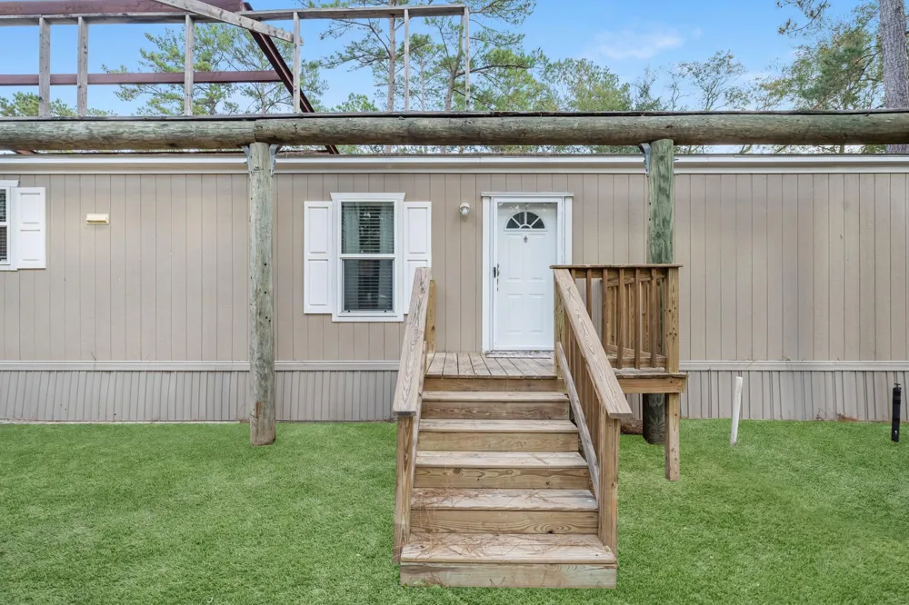 390 County Road 2230 Cleveland, TX 77327