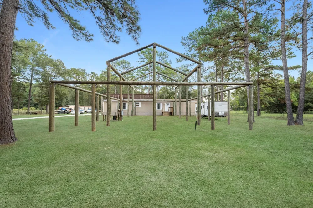 390 County Road 2230 Cleveland, TX 77327