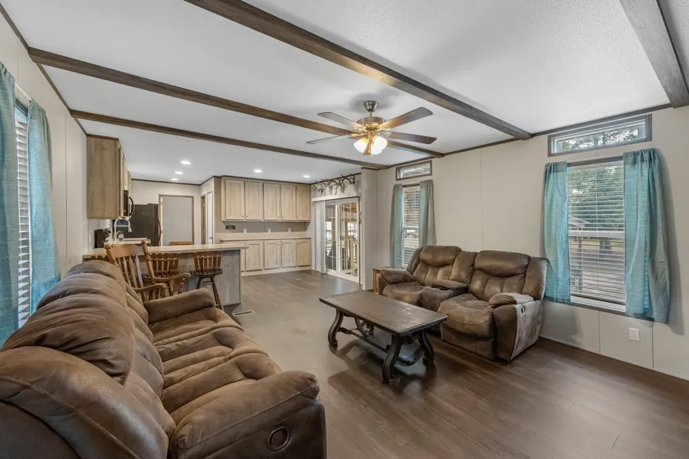 390 County Road 2230 Cleveland, TX 77327