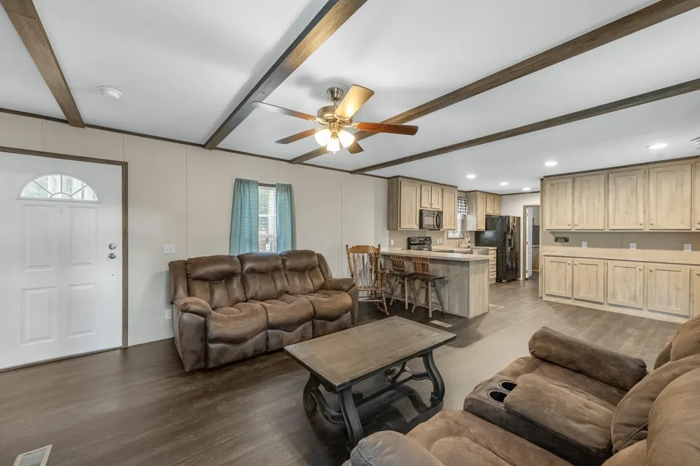 390 County Road 2230 Cleveland, TX 77327