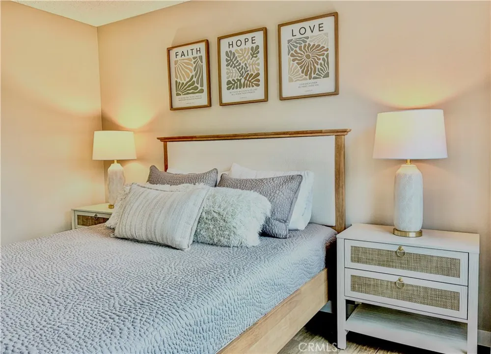 1891 McKinney Way #M15 26C Seal Beach, CA 90740