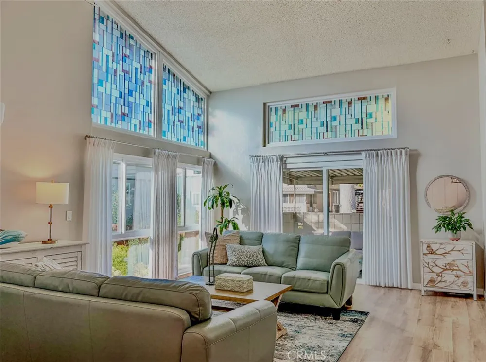 1891 McKinney Way #M15 26C Seal Beach, CA 90740