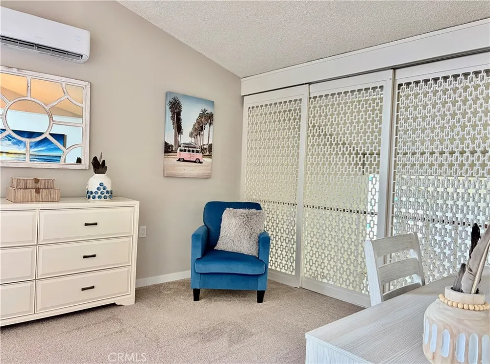 1891 McKinney Way #M15 26C Seal Beach, CA 90740
