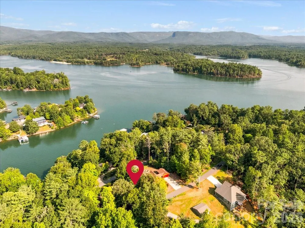 6012 Holiday Shores Avenue Nebo, NC 28761