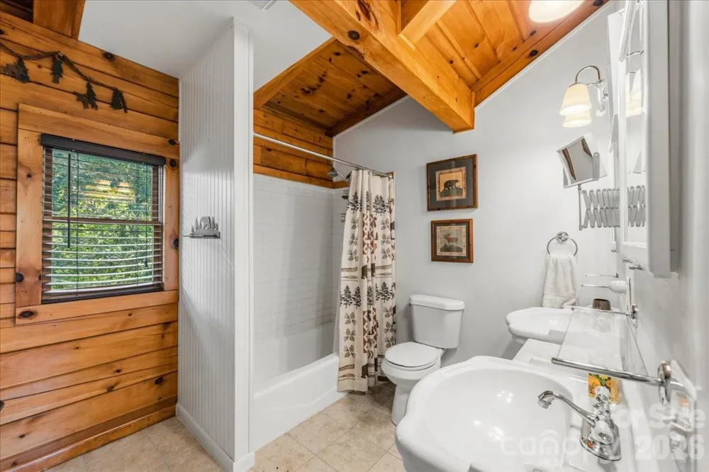 6012 Holiday Shores Avenue Nebo, NC 28761
